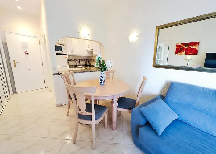 Апартаменти Skol 526 *